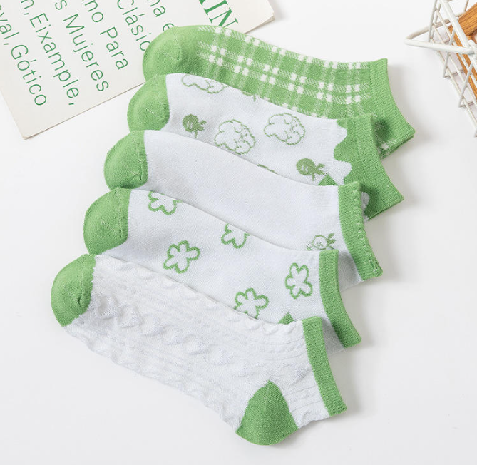 Calcetines cortos con diseños de conejitos para dama