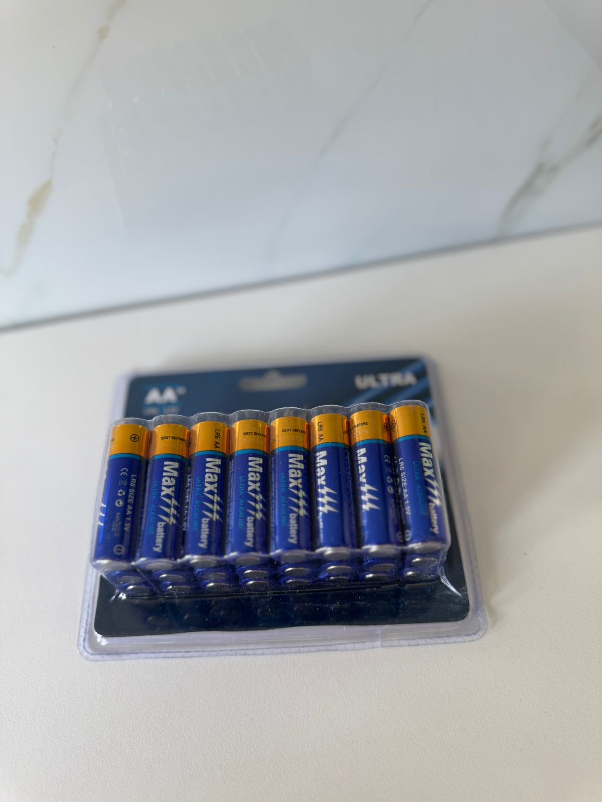 Baterias alcalinas AA (24-pack)