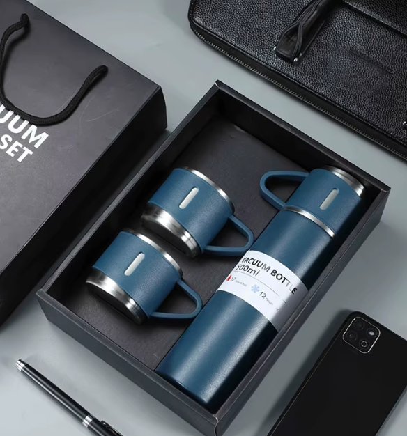 Termo de acero inoxidable de 500 ml con 3 tazas