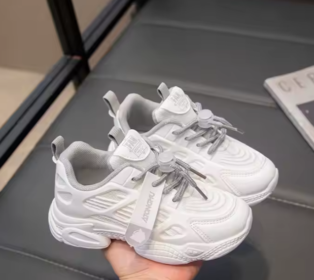 Tenis deportivos para niños y niñas